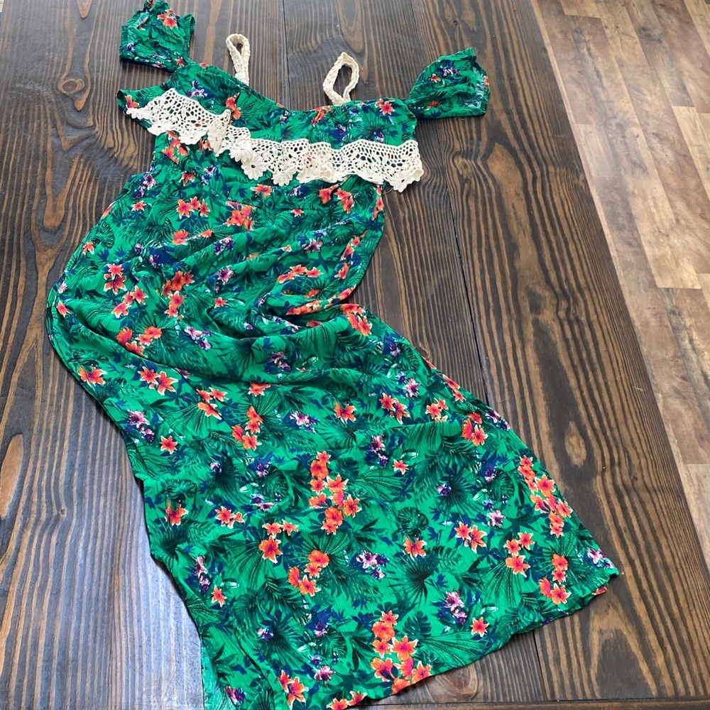 No Boundaries Vibrant Green Floral Maxi Dress - Large